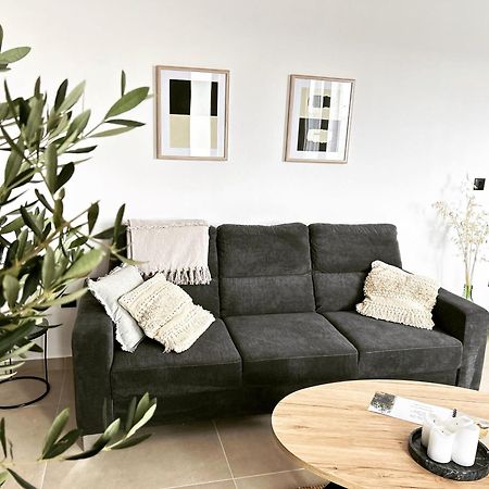 V Residence Apartments ราบัซ ภายนอก รูปภาพ