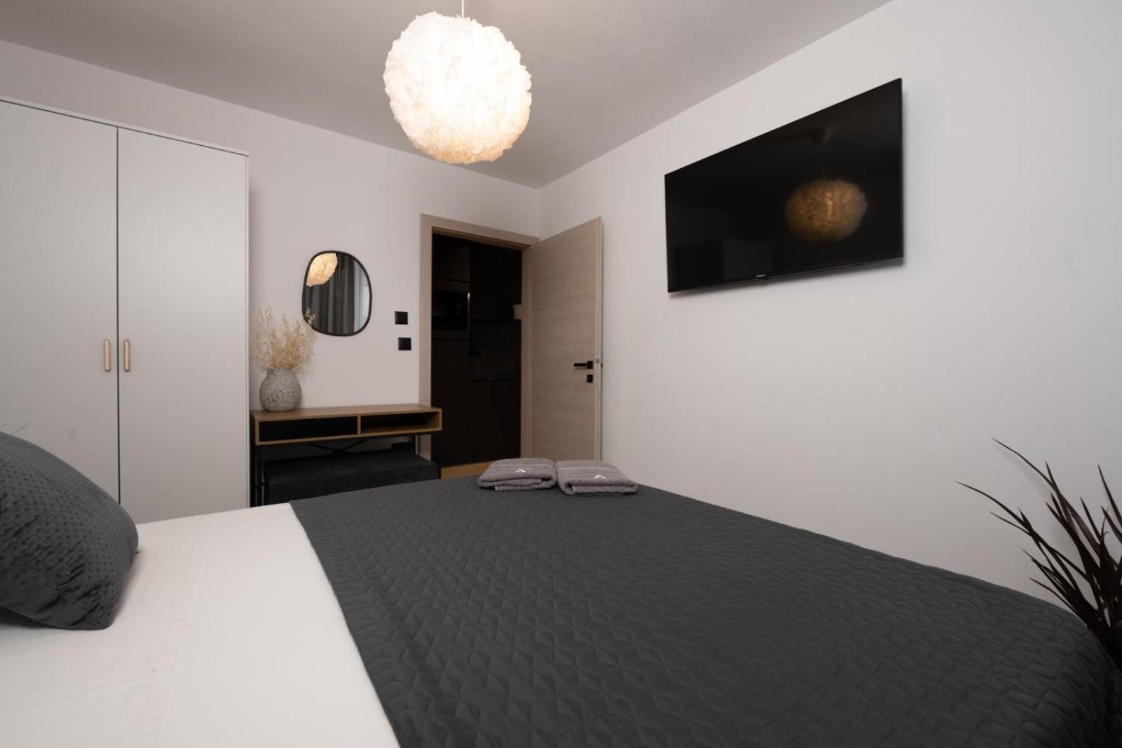 V Residence Apartments ราบัซ ภายนอก รูปภาพ